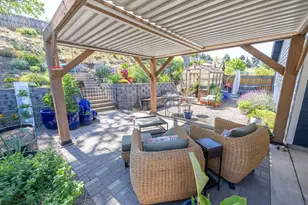 251 Christopher Way, Talent, OR 97540 - Photo 22