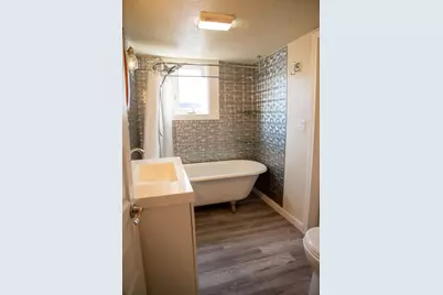 605 NW Delaware Avenue, Bend, OR 97703 - Photo 8