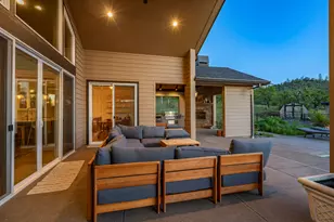 1884 S Obenchain Rd, Eagle Point, OR 97524 - Photo 34