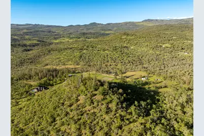 1884 S Obenchain Road, Eagle Point, OR 97524 - Photo 4