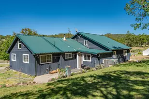 1884 S Obenchain Rd, Eagle Point, OR 97524 - Photo 54