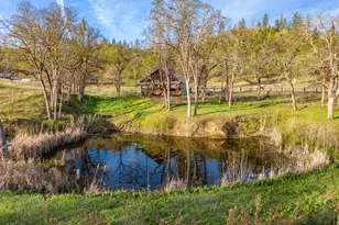 1884 S Obenchain Rd, Eagle Point, OR 97524 - Photo 44