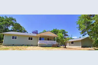 455 Crystal Drive, Grants Pass, OR 97527 - Photo 2