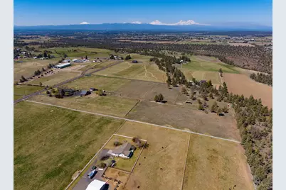 20900 SW Young Avenue, Bend, OR 97703 - Photo 60