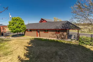 20900 SW Young Ave, Bend, OR 97703 - Photo 50