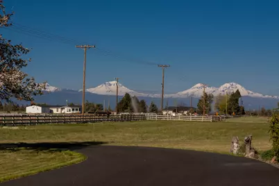 20900 SW Young Avenue, Bend, OR 97703 - Photo 30