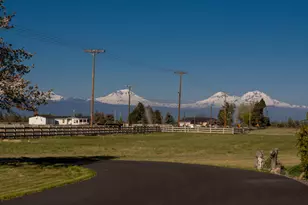 20900 SW Young Ave, Bend, OR 97703 - Photo 30