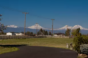 20900 SW Young Ave, Bend, OR 97703 - Photo 32