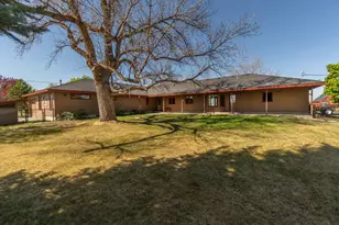 20900 SW Young Ave, Bend, OR 97703 - Photo 12