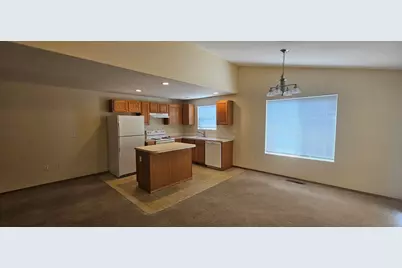 578 NE Marigold Street, Madras, OR 97741 - Photo 4