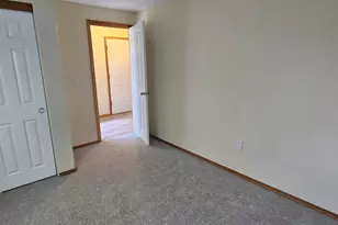 578 NE Marigold St, Madras, OR 97741 - Photo 8