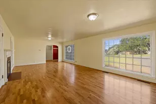 71 Black Oak Dr, Medford, OR 97504 - Photo 8