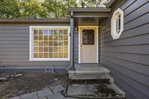 71 Black Oak Dr, Medford, OR 97504 - Photo 4