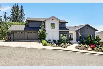 1575 NE Noble Heights, Grants Pass, OR 97526 - Photo 2