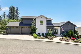 1575 NE Noble Heights, Grants Pass, OR 97526 - Photo 2