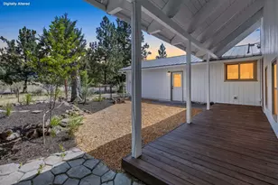63929 Sunset Dr, Bend, OR 97703 - Photo 6