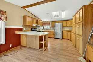 1374 W Linn Rd, Eagle Point, OR 97524 - Photo 22
