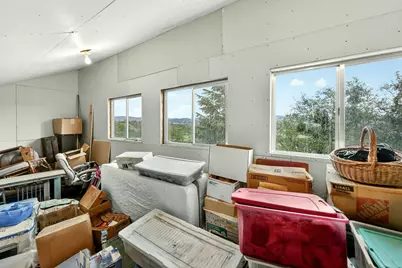 1374 W Linn Road, Eagle Point, OR 97524 - Photo 38