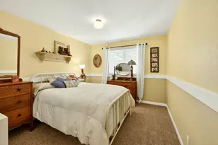 1380 Forestview Dr, Grants Pass, OR 97527 - Photo 22
