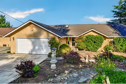 2244 Hillside Drive, Medford, OR 97502 - Photo 6