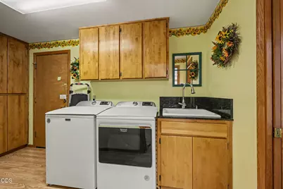 2244 Hillside Drive, Medford, OR 97502 - Photo 18