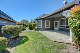 108 Sandridge Way, Eagle Point, OR 97524 - Photo 6