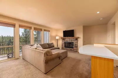 18575 SW Century Drive #522, Bend, OR 97702 - Photo 2