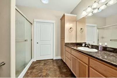 1099 N Haskell Street, Central Point, OR 97502 - Photo 14