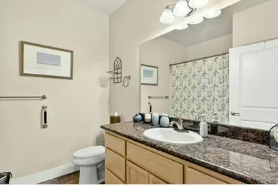 1099 N Haskell Street, Central Point, OR 97502 - Photo 16