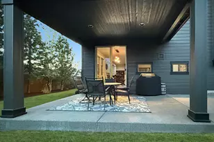 61072 Manhae Loop, Bend, OR 97702 - Photo 46