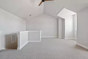 20518 NE Empire Ave, Bend, OR 97701 - Photo 22