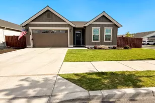 1056 NE Henry Dr, Prineville, OR 97754 - Photo 2