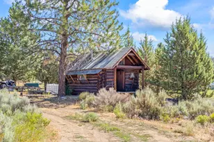 69343 Hinkle Butte Dr, Sisters, OR 97759 - Photo 8