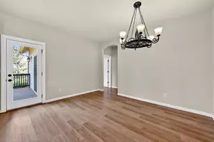 2716 NE Rosemary Dr, Bend, OR 97701 - Photo 8