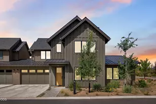 61311 McRoberts Ln, Bend, OR 97702 - Photo 1