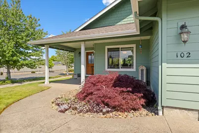 102 SW Pintail Court, Grants Pass, OR 97527 - Photo 4