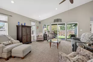 102 SW Pintail Ct, Grants Pass, OR 97527 - Photo 8