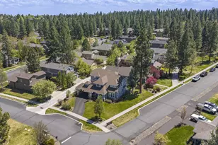 19527 Mirror Lake Pl, Bend, OR 97702 - Photo 26