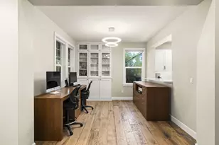 19527 Mirror Lake Pl, Bend, OR 97702 - Photo 10