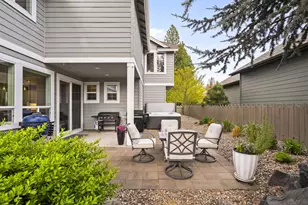 19527 Mirror Lake Pl, Bend, OR 97702 - Photo 24