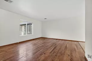 1232 W Harbeck Rd, Grants Pass, OR 97527 - Photo 8