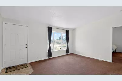 2586 Meadow View Drive, Chiloquin, OR 97624 - Photo 6