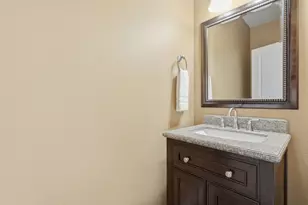 19530 Hollygrape St, Bend, OR 97702 - Photo 32