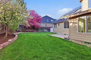 19530 Hollygrape St, Bend, OR 97702 - Photo 56