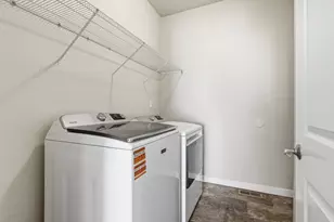 19530 Hollygrape St, Bend, OR 97702 - Photo 50
