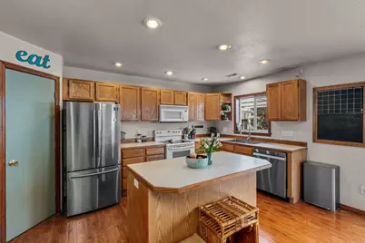683 NW 5th Street, Prineville, OR 97754 - Photo 14