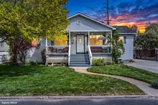 683 NW 5th St, Prineville, OR 97754 - Photo 2