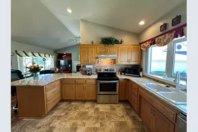 9227 St Andrews Circle, Klamath Falls, OR 97603 - Photo 12