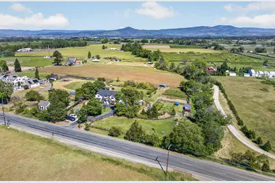 670 Old Stage Road, Central Point, OR 97502 - Photo 74