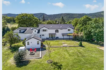 670 Old Stage Road, Central Point, OR 97502 - Photo 42